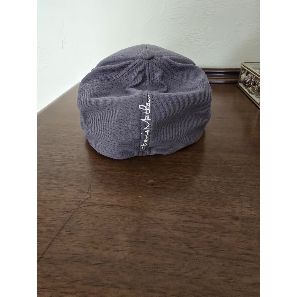 NWOT TravisMathew Grey City Creek Golf Hat - Picture 3 of 5